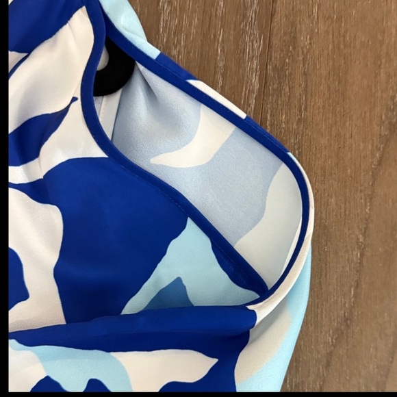 Ming Wang Abstract Blue and White Blouse - Picture 4 of 6
